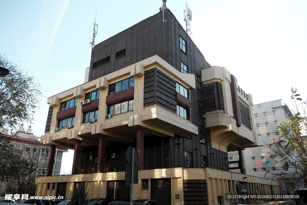 现代风格多层独立建筑