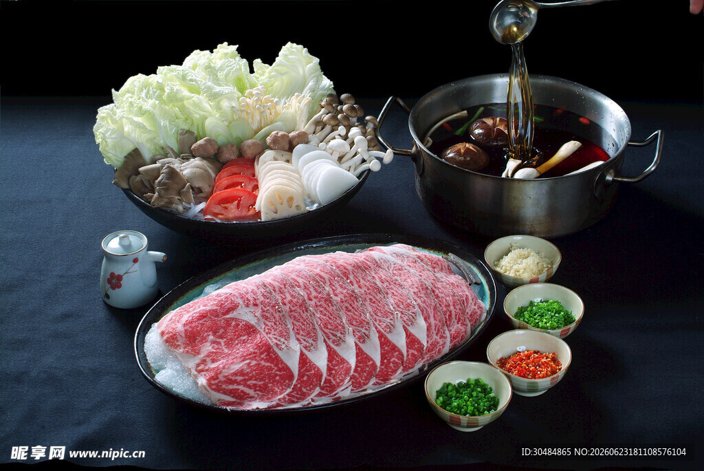 丰盛火锅食材套餐展示