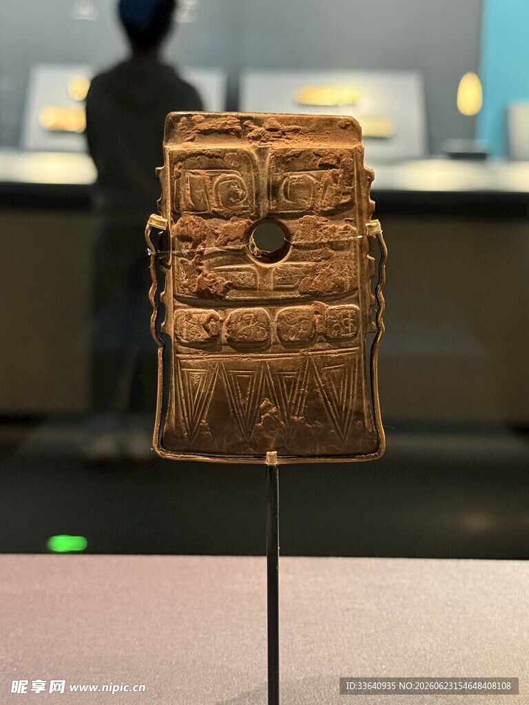 古老神秘的兽面纹玉器
