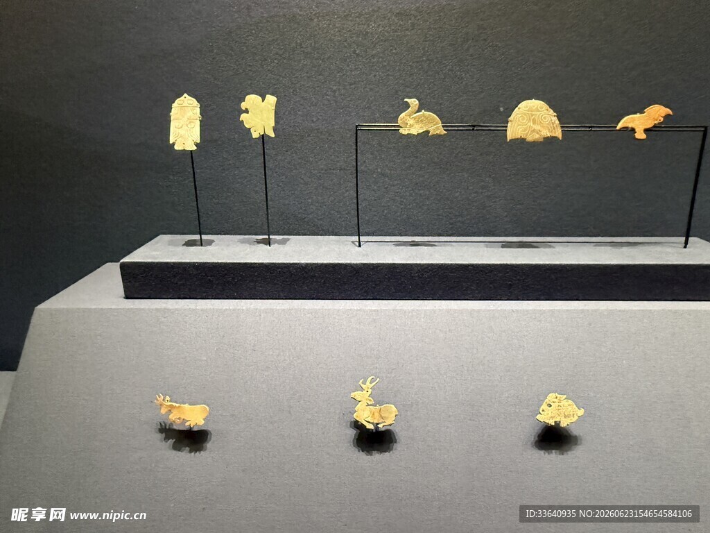 古代精美金饰陈列展示