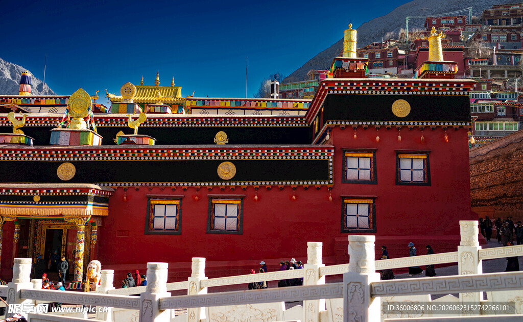 藏式寺庙建筑风貌