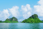 海上青山美景