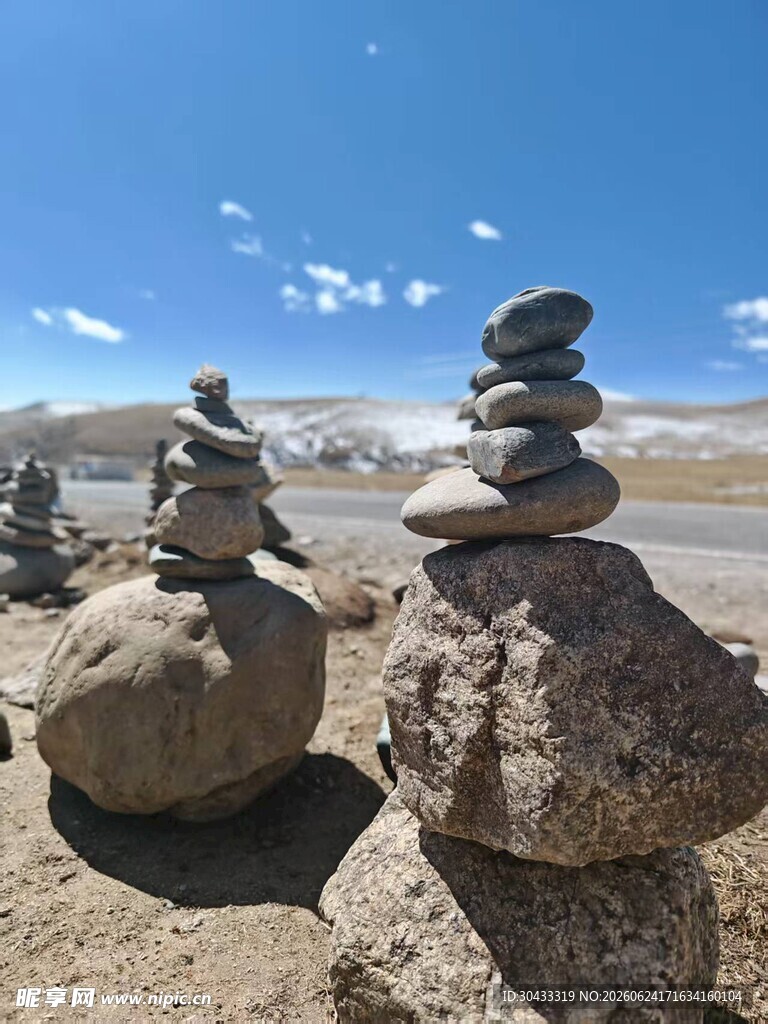 海边石堆景观