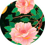 圆形插画中的艳丽粉色花卉