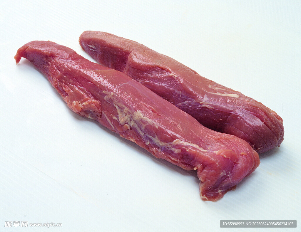 新鲜猪里脊肉展示