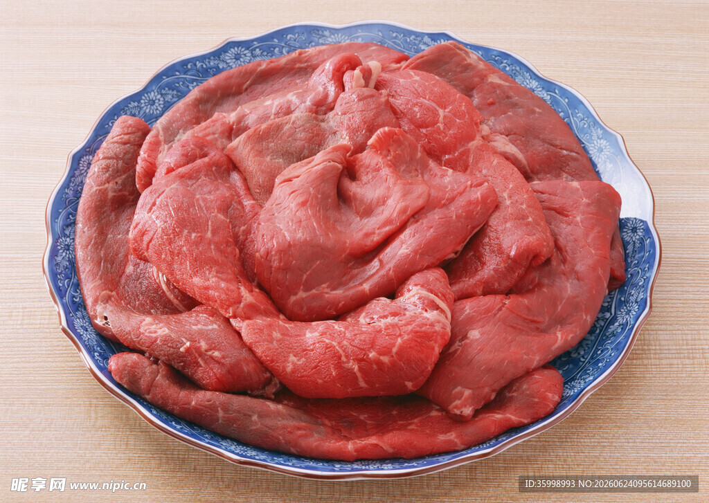 盘中鲜嫩牛肉片