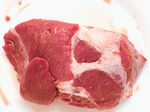 新鲜生牛肉块