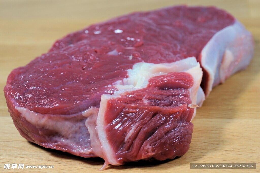 新鲜生牛肉块