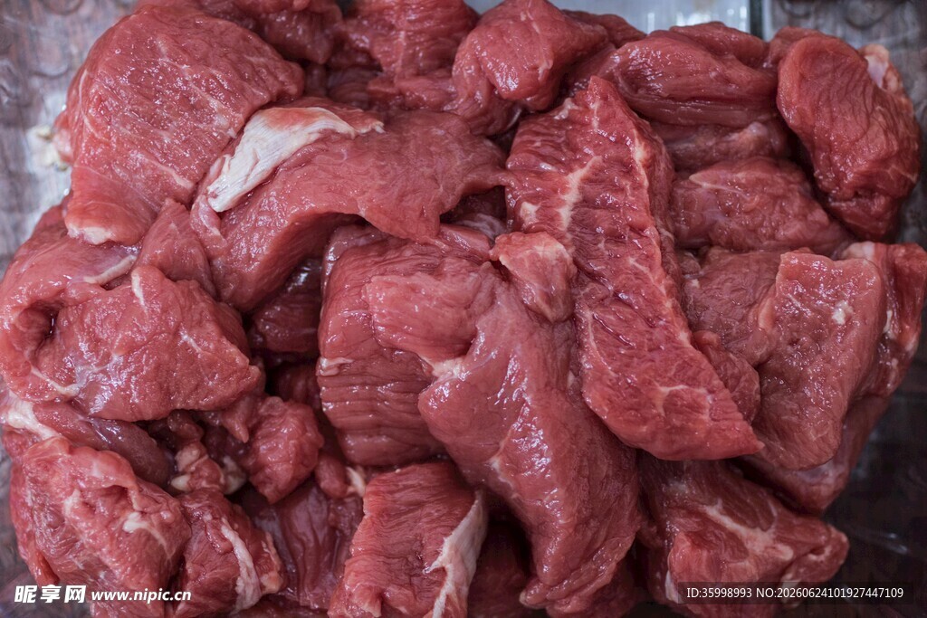 新鲜牛肉块