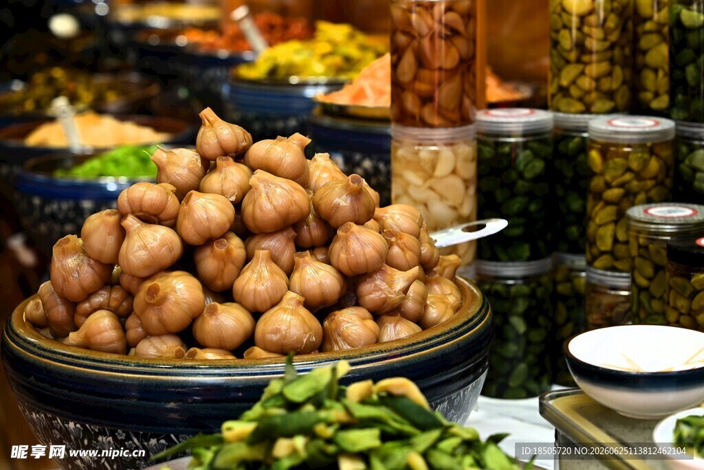 丰盛多样的美味菜肴展示