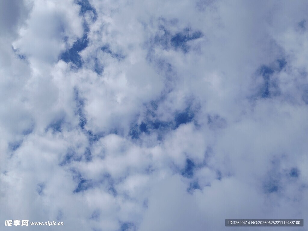 蓝天白云美景