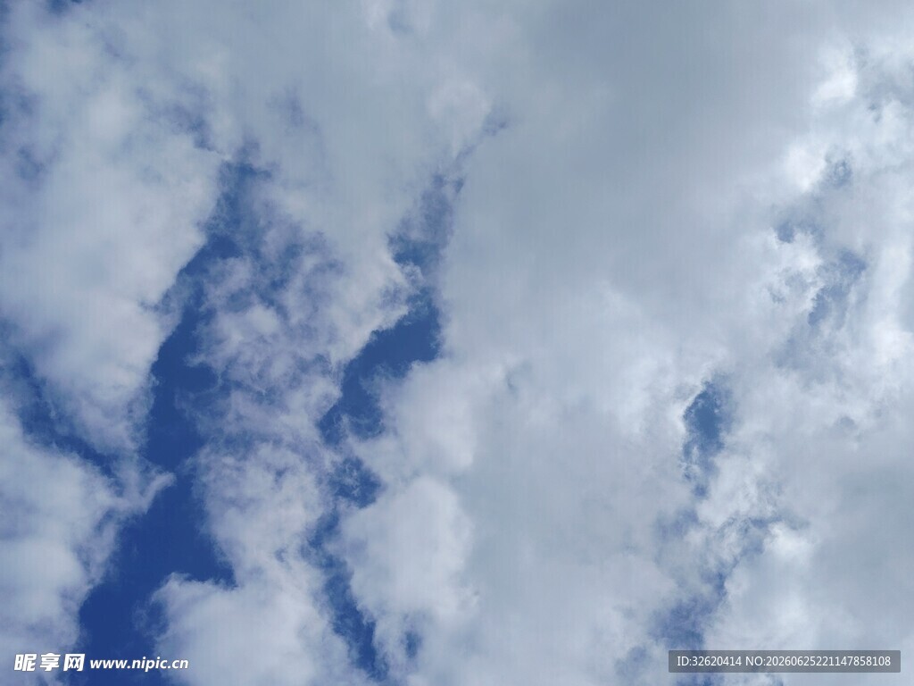 蓝天白云美景