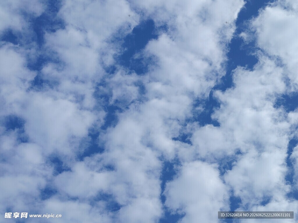 蓝天白云美景