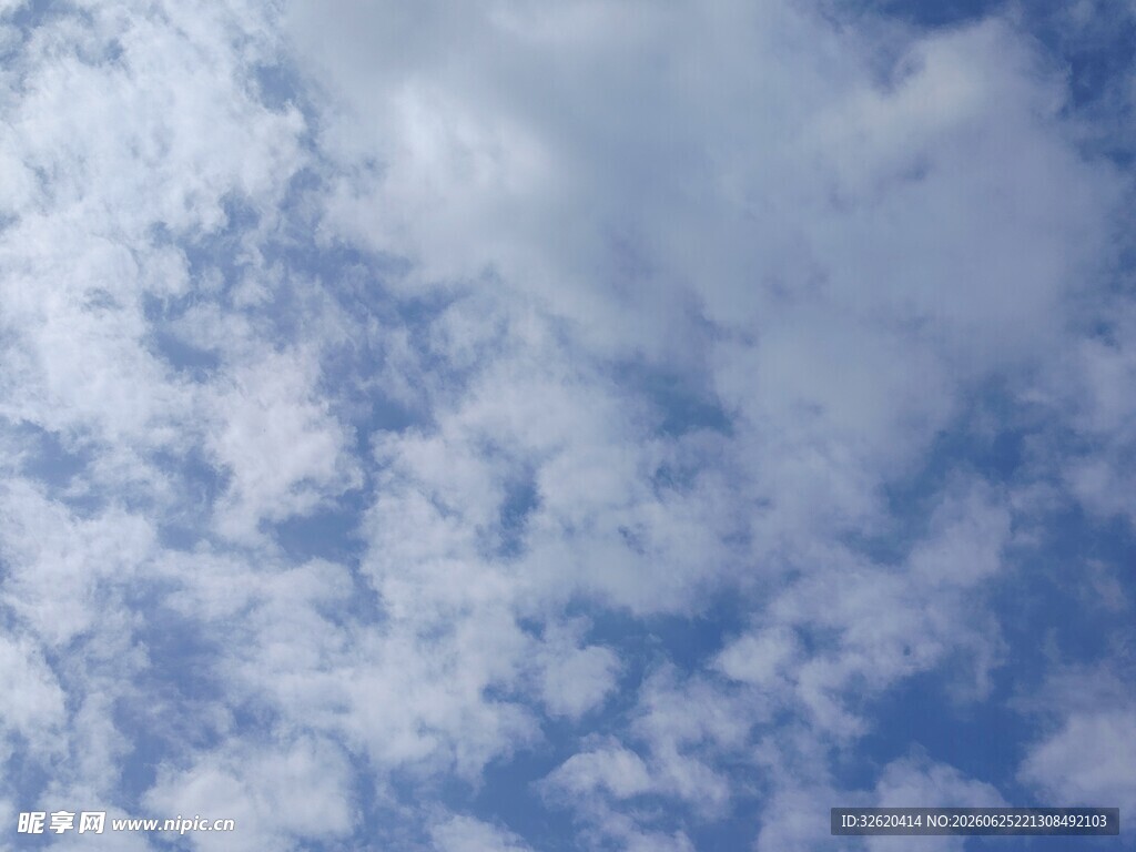 蓝天白云美景