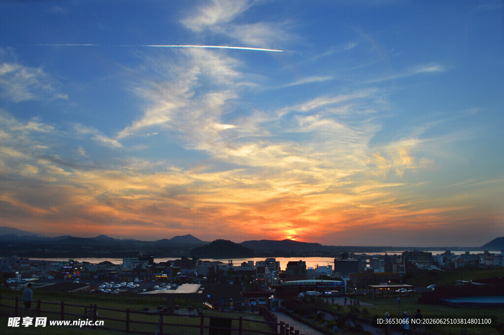 城市日落美景