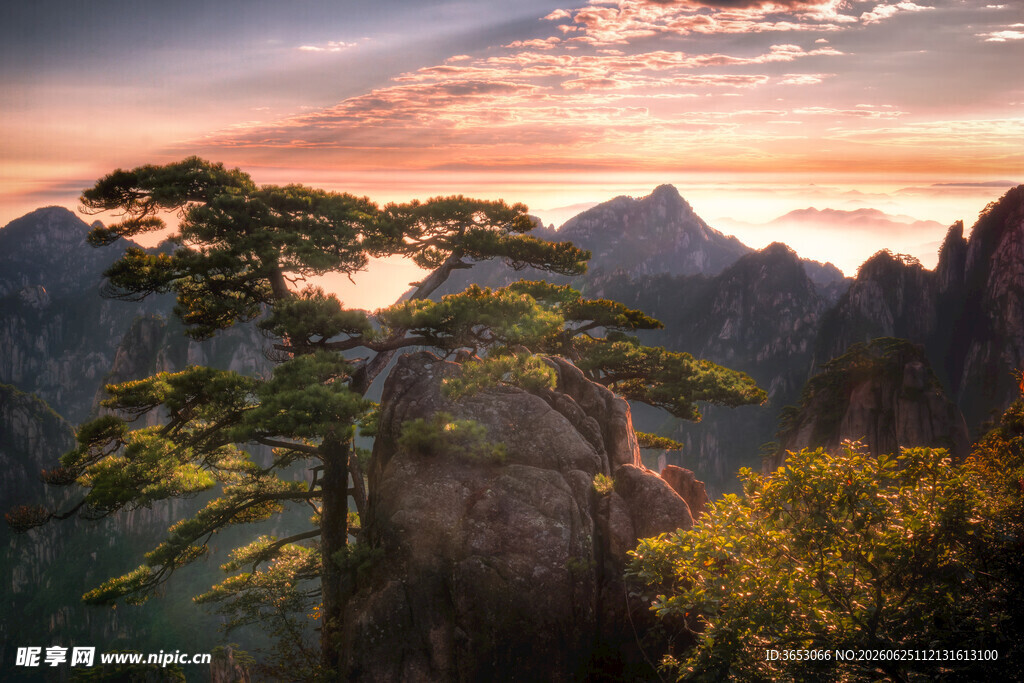 黄山绝美日出风景