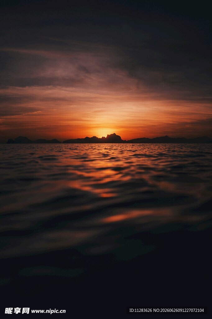 海上日落美景