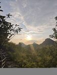 山间日出美景