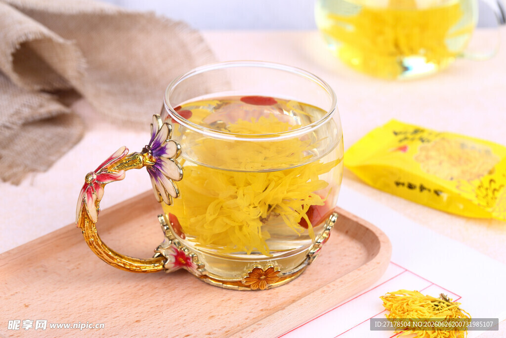 金丝皇菊茶饮清新雅致