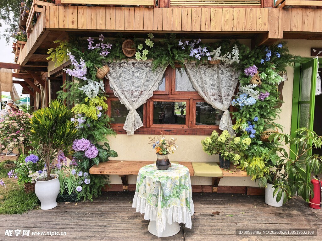 稻梦空间 稻田边cafe