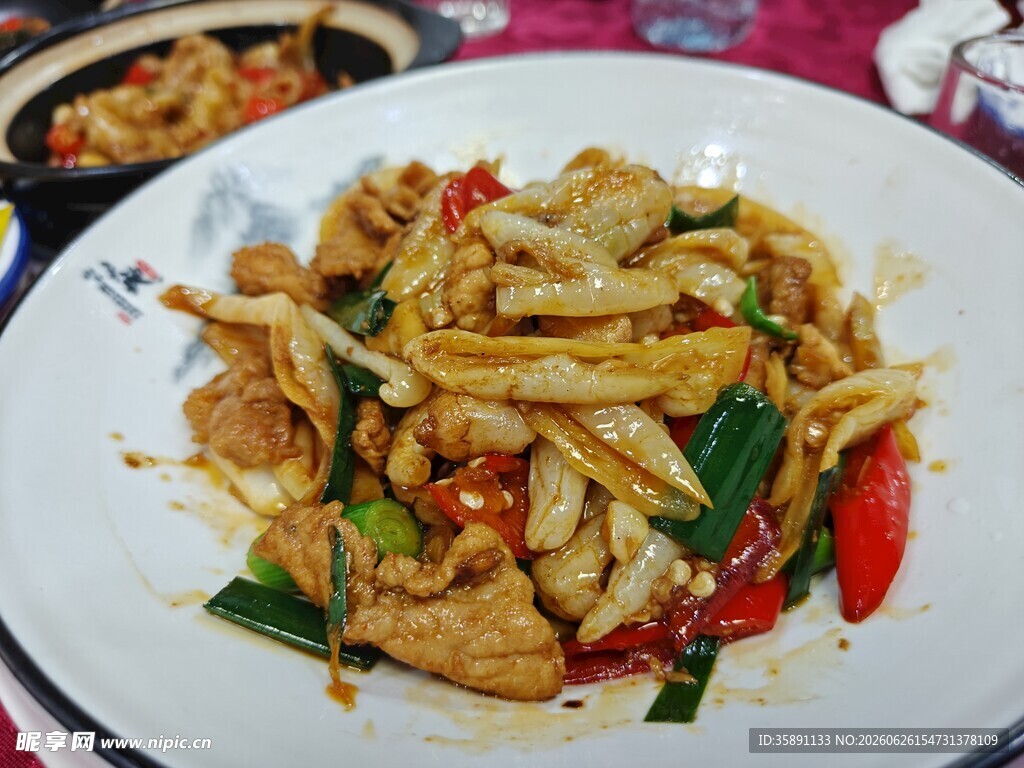 白辣椒炒肉