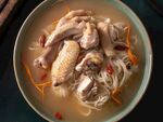滋补鸡汤营养美味