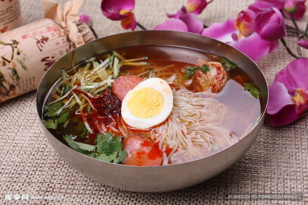 美味韩式冷面视觉味觉盛宴