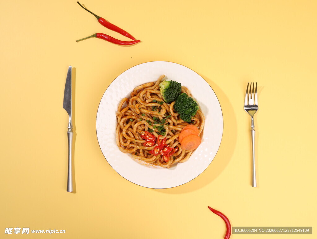美味意面摆盘精致