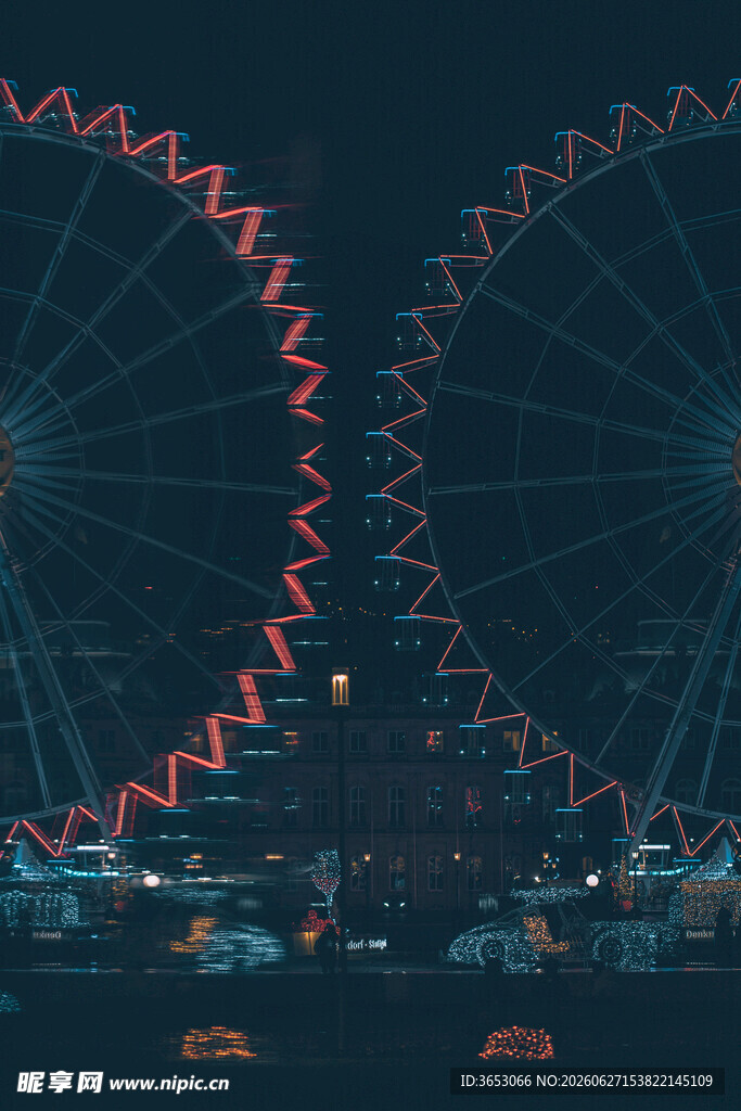 夜幕下的绚丽摩天轮景观