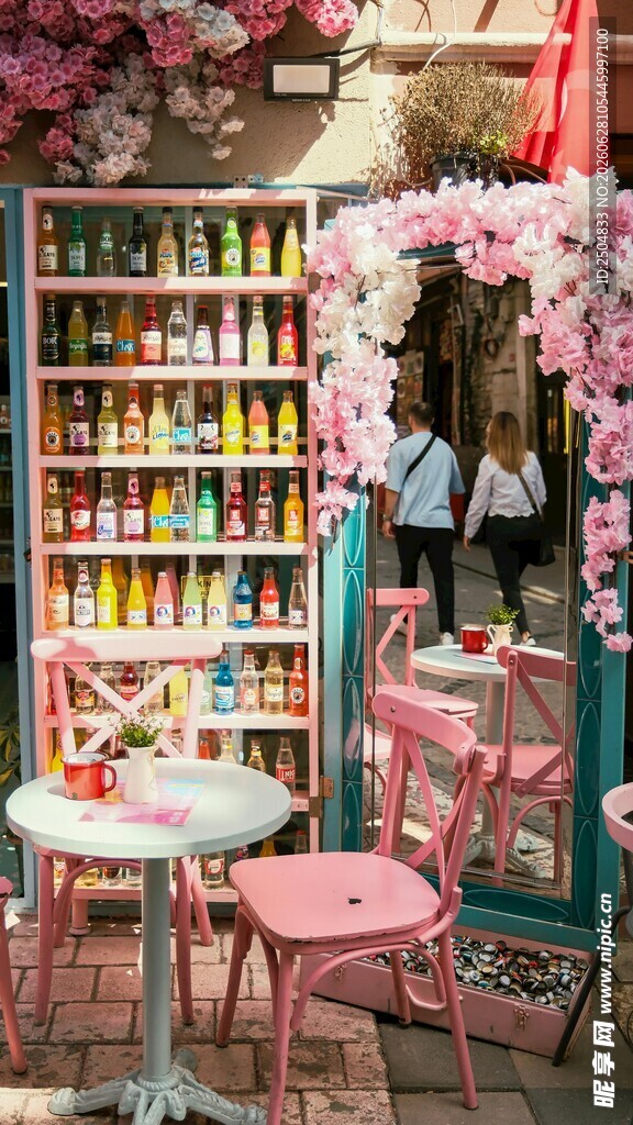 粉色浪漫花店外摆场景