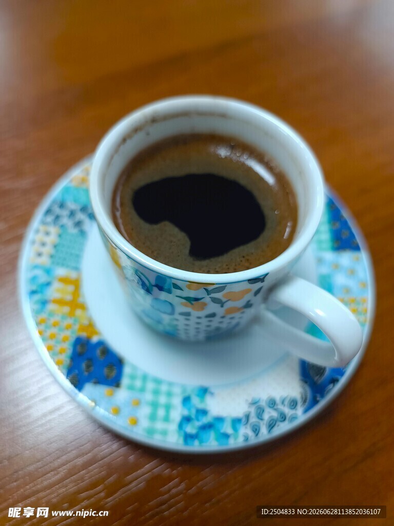 土耳其风味浓郁的咖啡杯