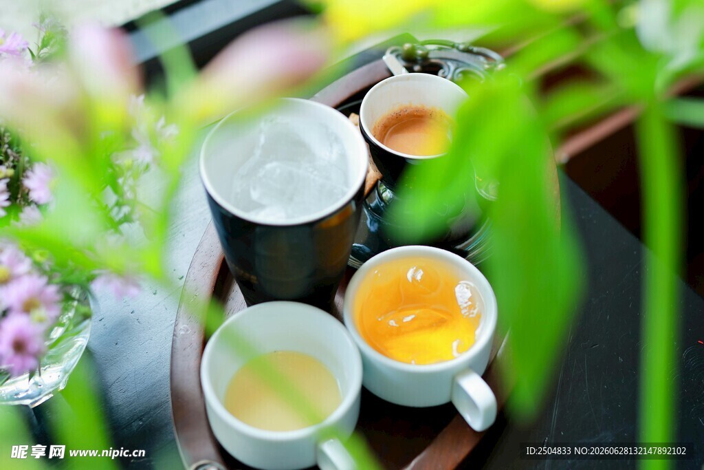 茶饮 杯子 饮品 茶具 花草 