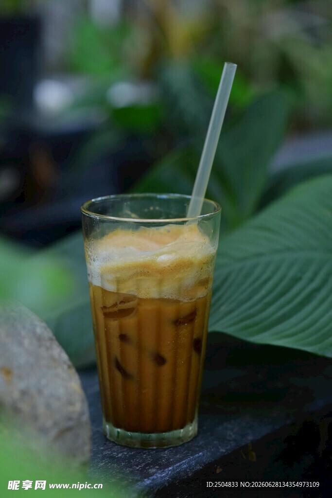 冰咖啡 饮品 杯子 吸管 冰块