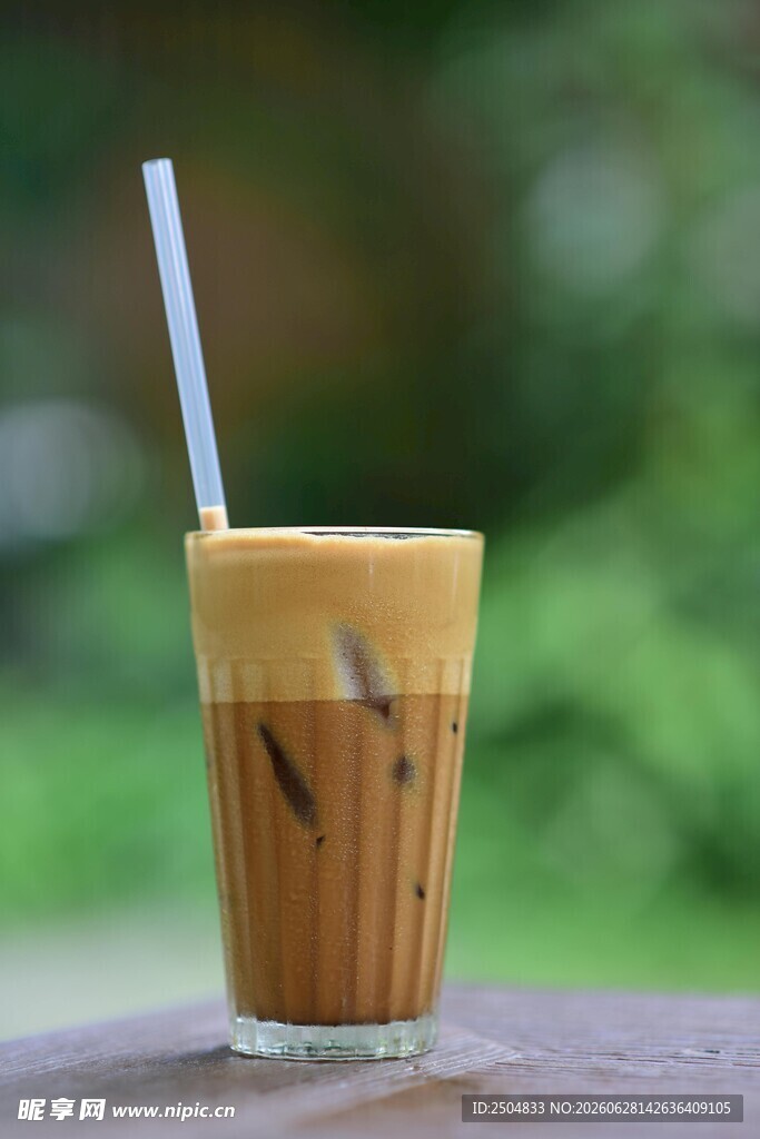 冰咖啡 饮品 杯子 吸管 清凉