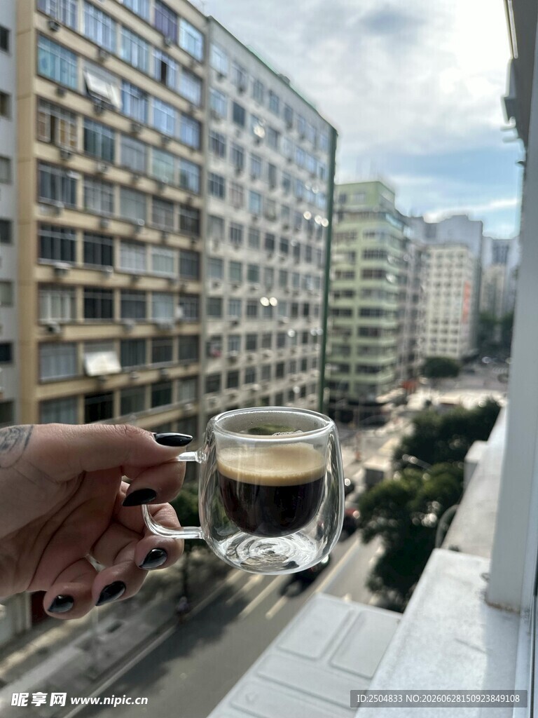 阳台 杯子 饮品 建筑 风景 