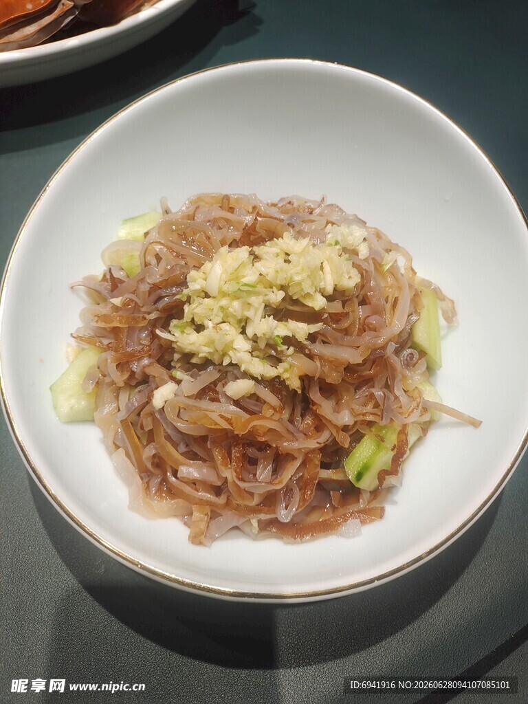美味凉拌海蜇