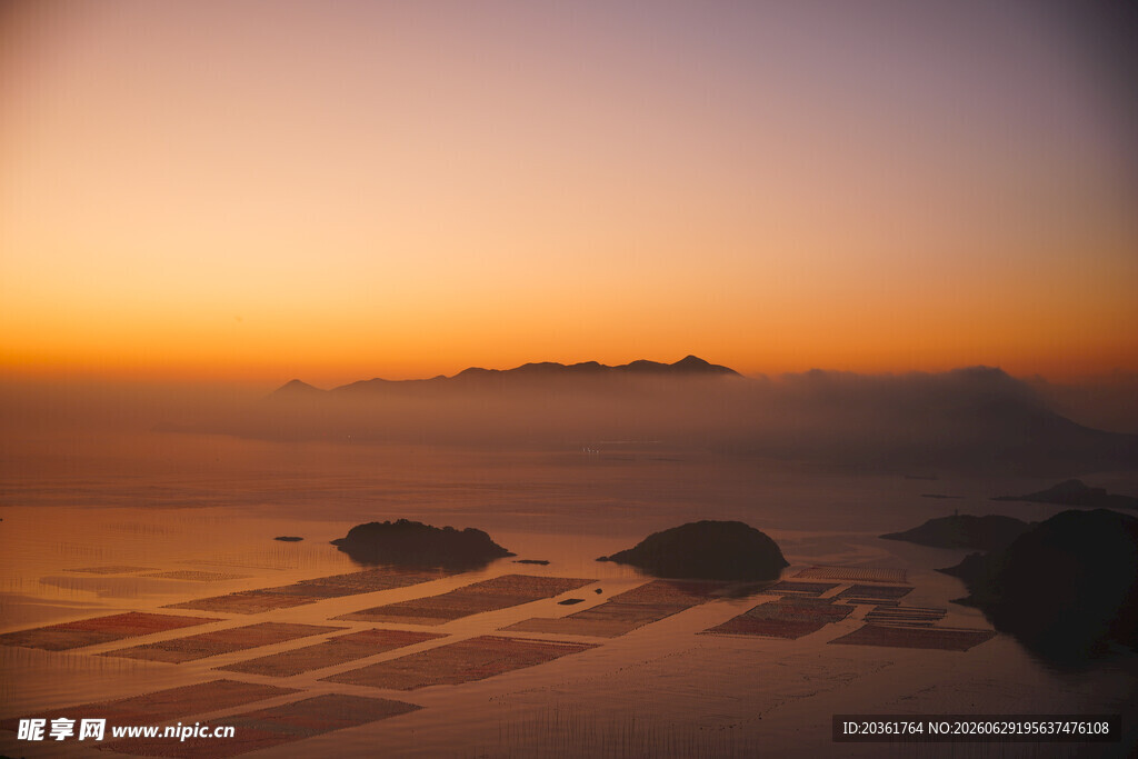 沙漠日出美景