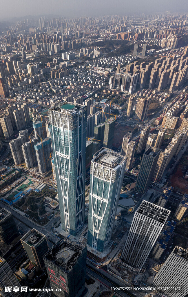 俯瞰繁华都市高楼景观