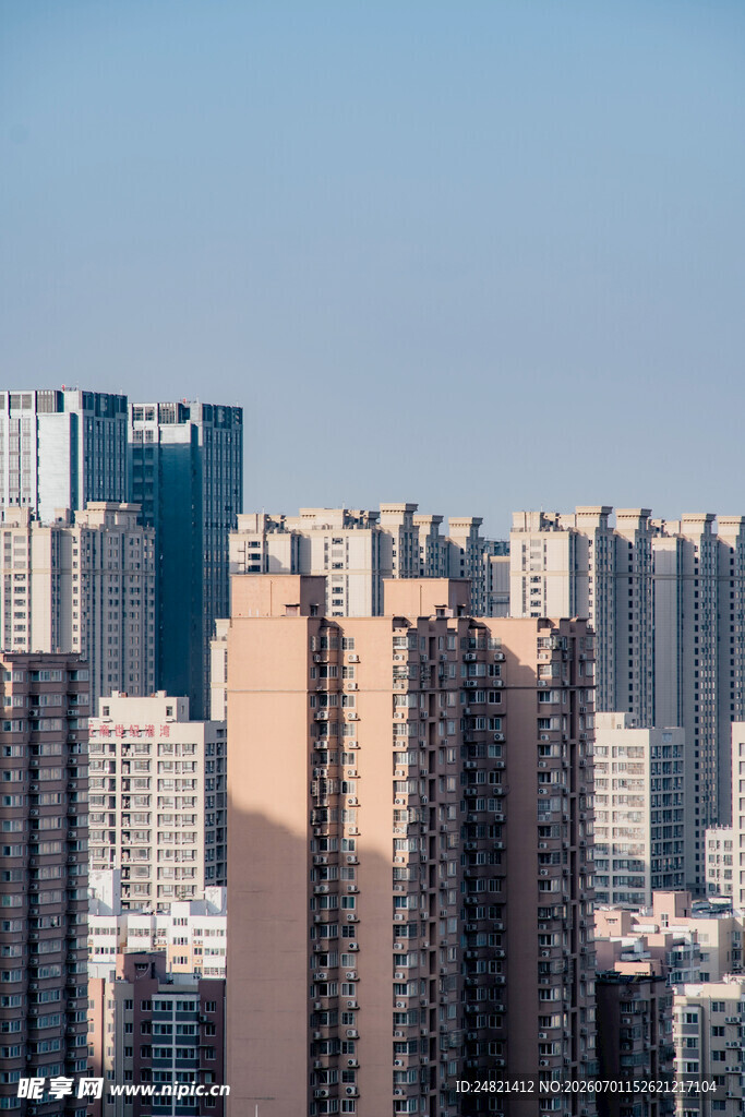 城市林立的高楼景观
