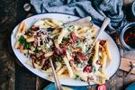 美味芝士培根薯条拼盘西餐美食菜