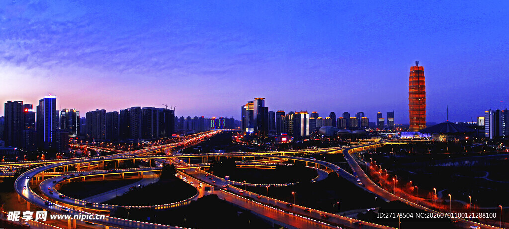城市璀璨夜景俯瞰图