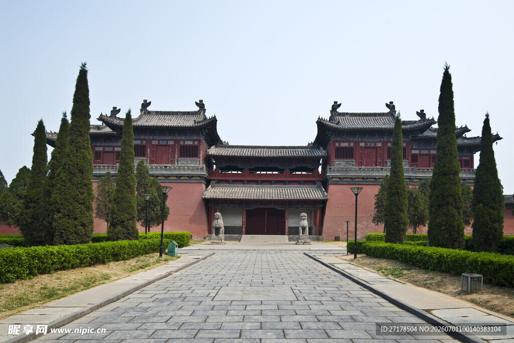 中式古建筑大门景观