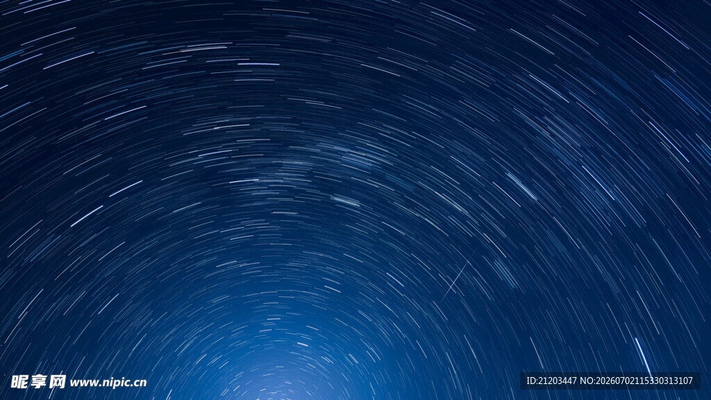 星轨夜空神秘梦幻之景