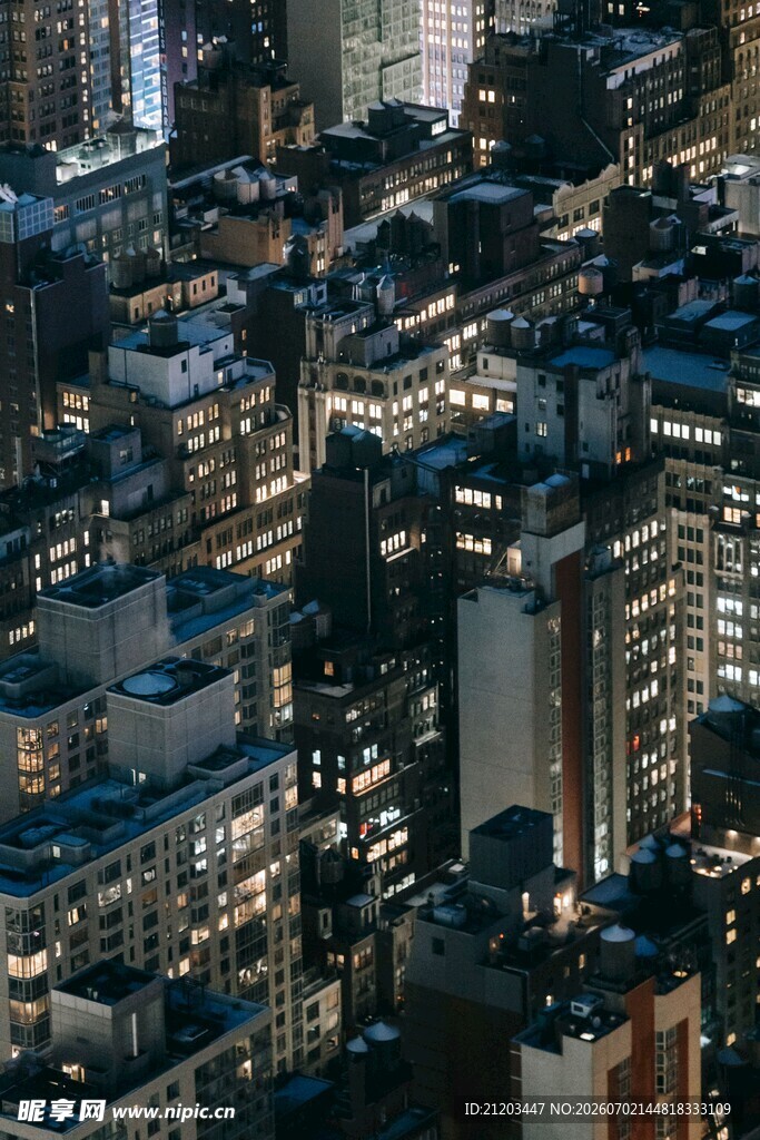 城市夜景俯瞰图