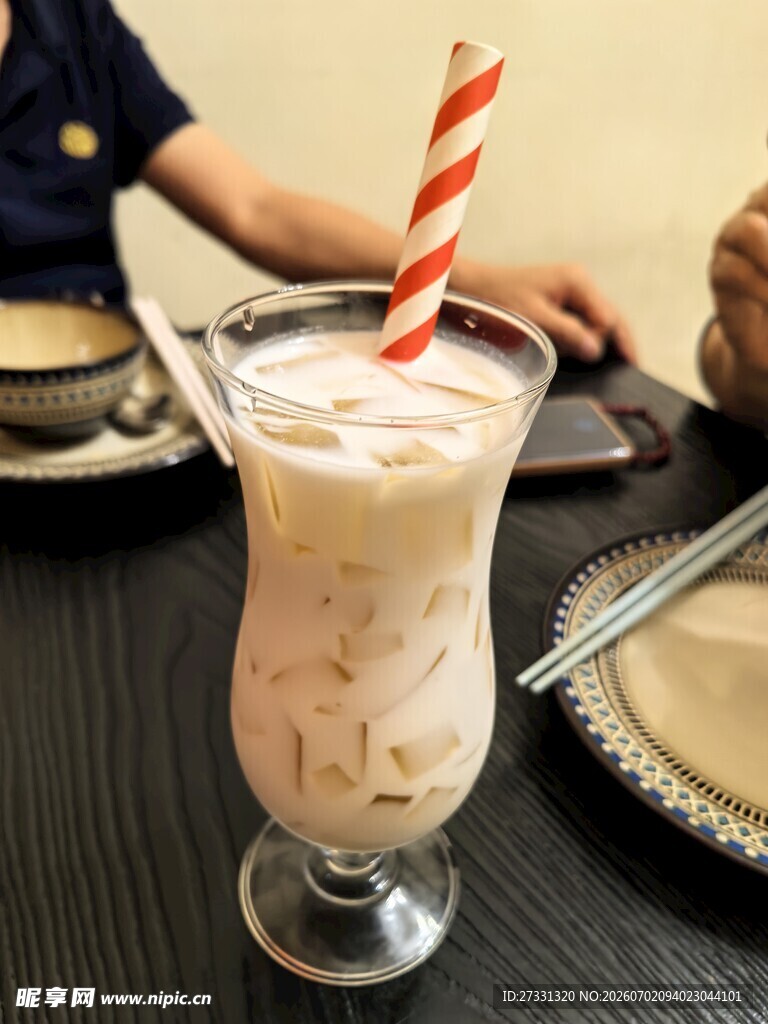 美味奶昔饮品