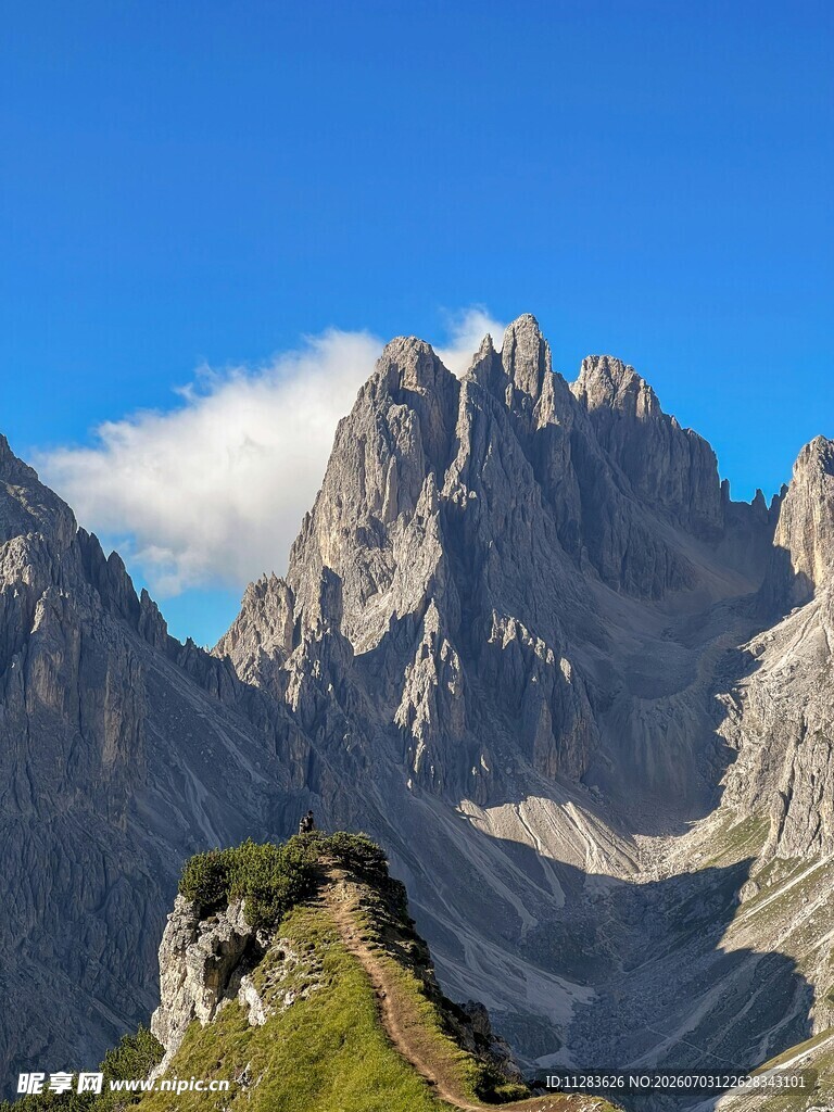 壮丽山峰