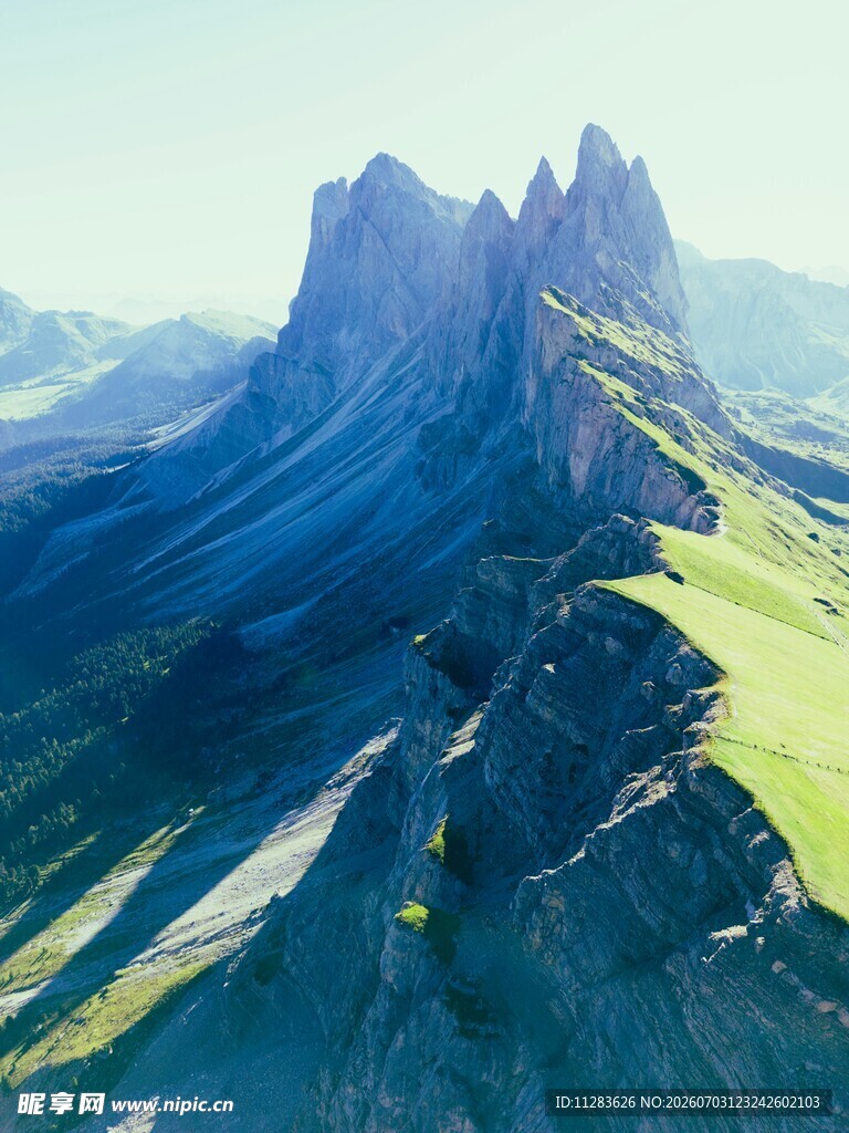 壮丽高山景观