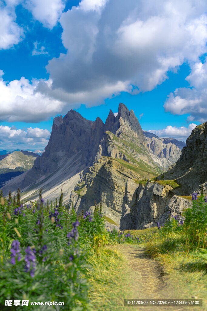 山间美景