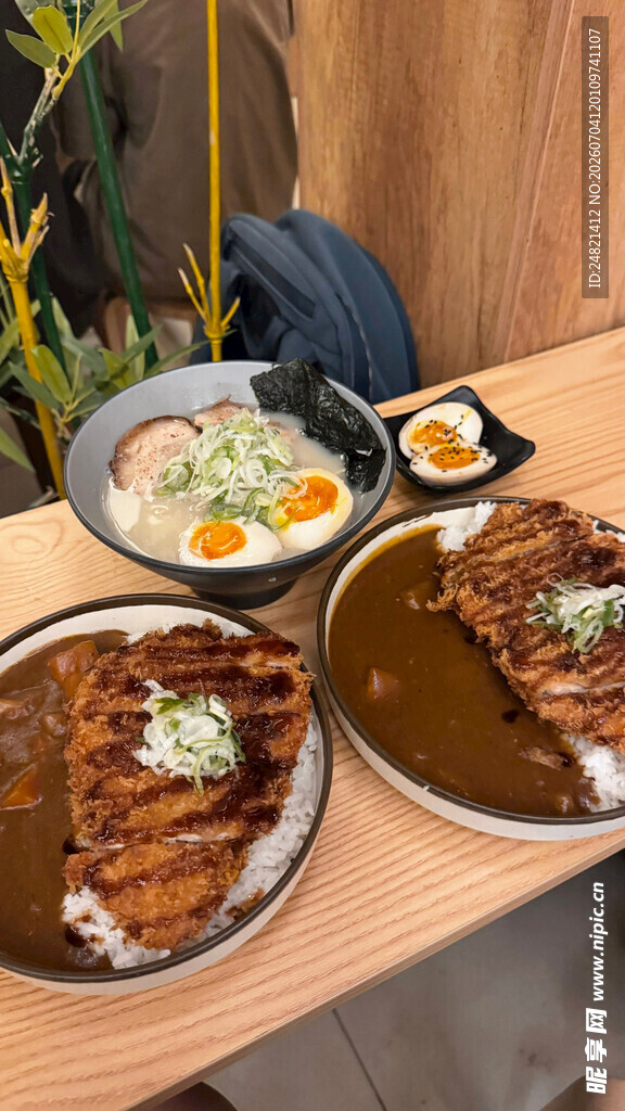日式美味料理摆盘展示