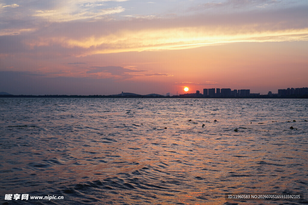 湖边边日落美景白龟湖落日